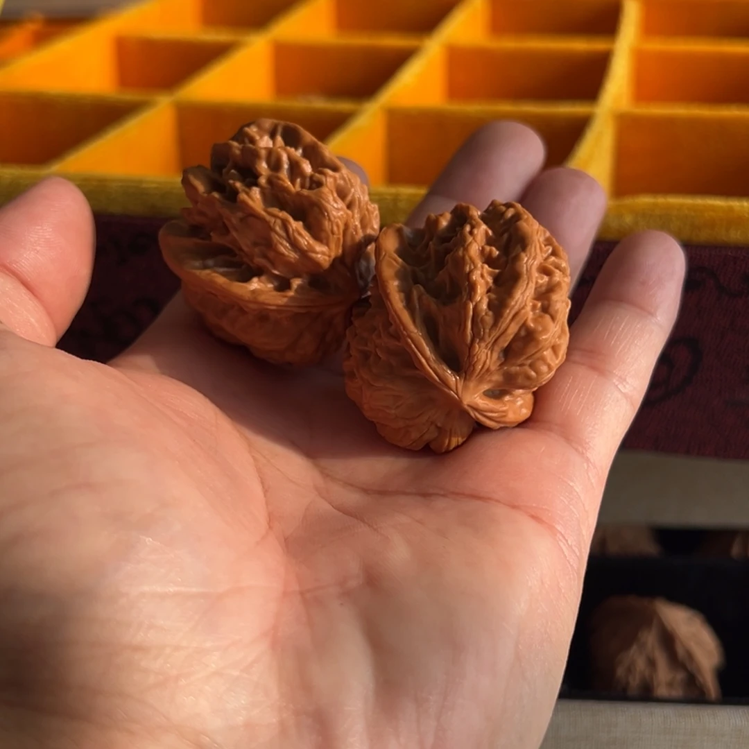 文玩核桃吊坠方块