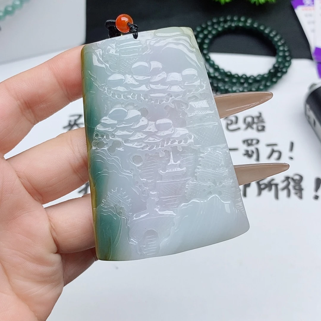 颈饰未镶嵌翡翠