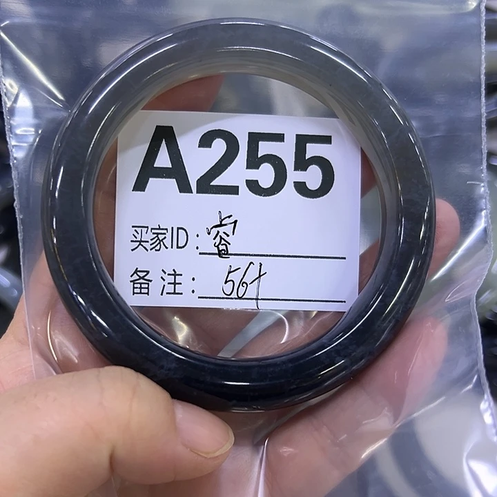 睿***妈蛇纹石玉未镶嵌手镯