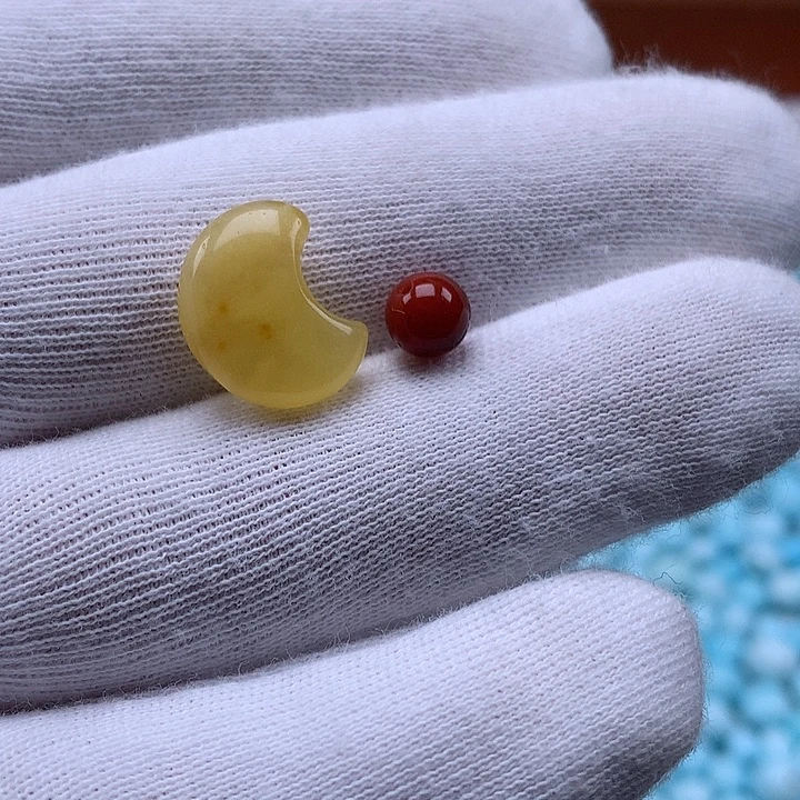 南红玛瑙未镶嵌珠宝奇石