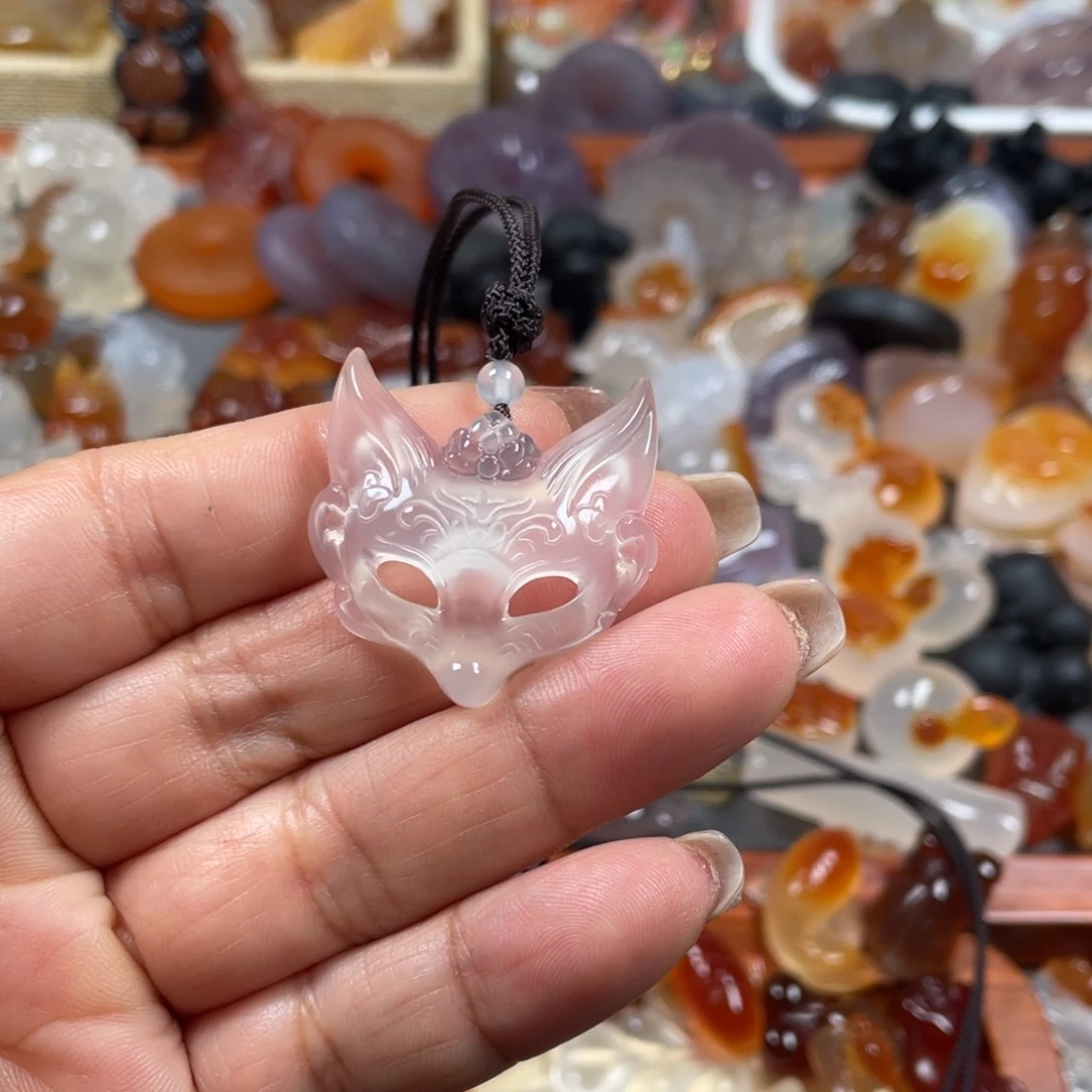 玛瑙/玉髓颈饰未镶嵌多****装