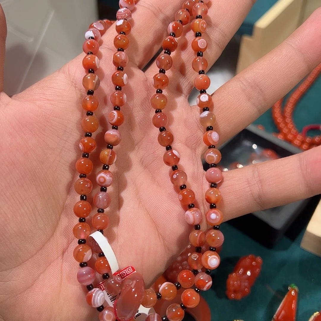 南红玛瑙未镶嵌颈饰