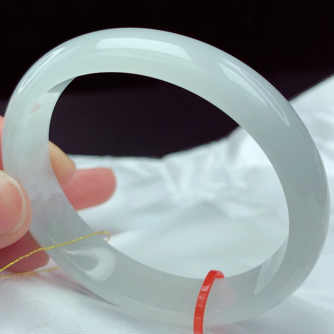 翡翠未镶嵌手镯53贵妃698