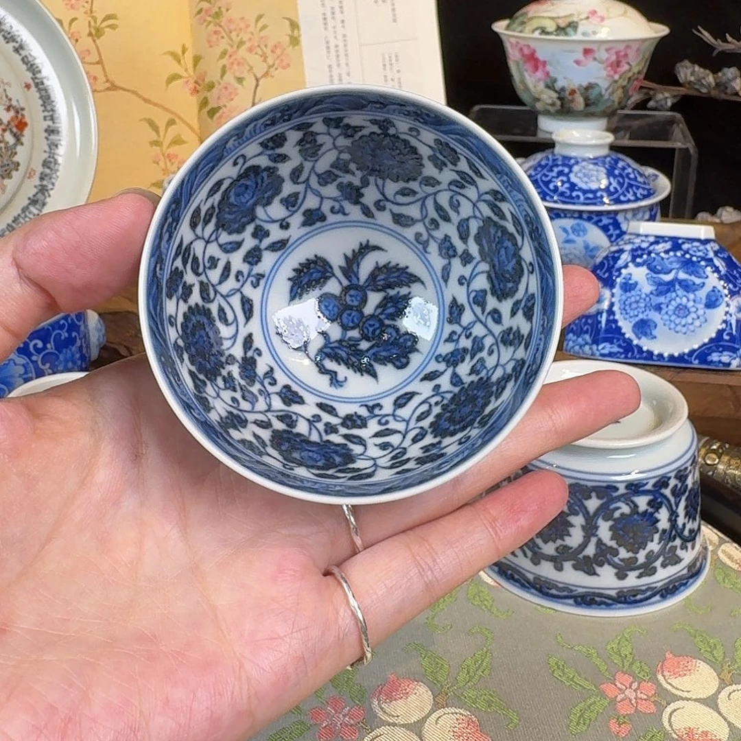 元煦窑菊瓣纹鸡心杯