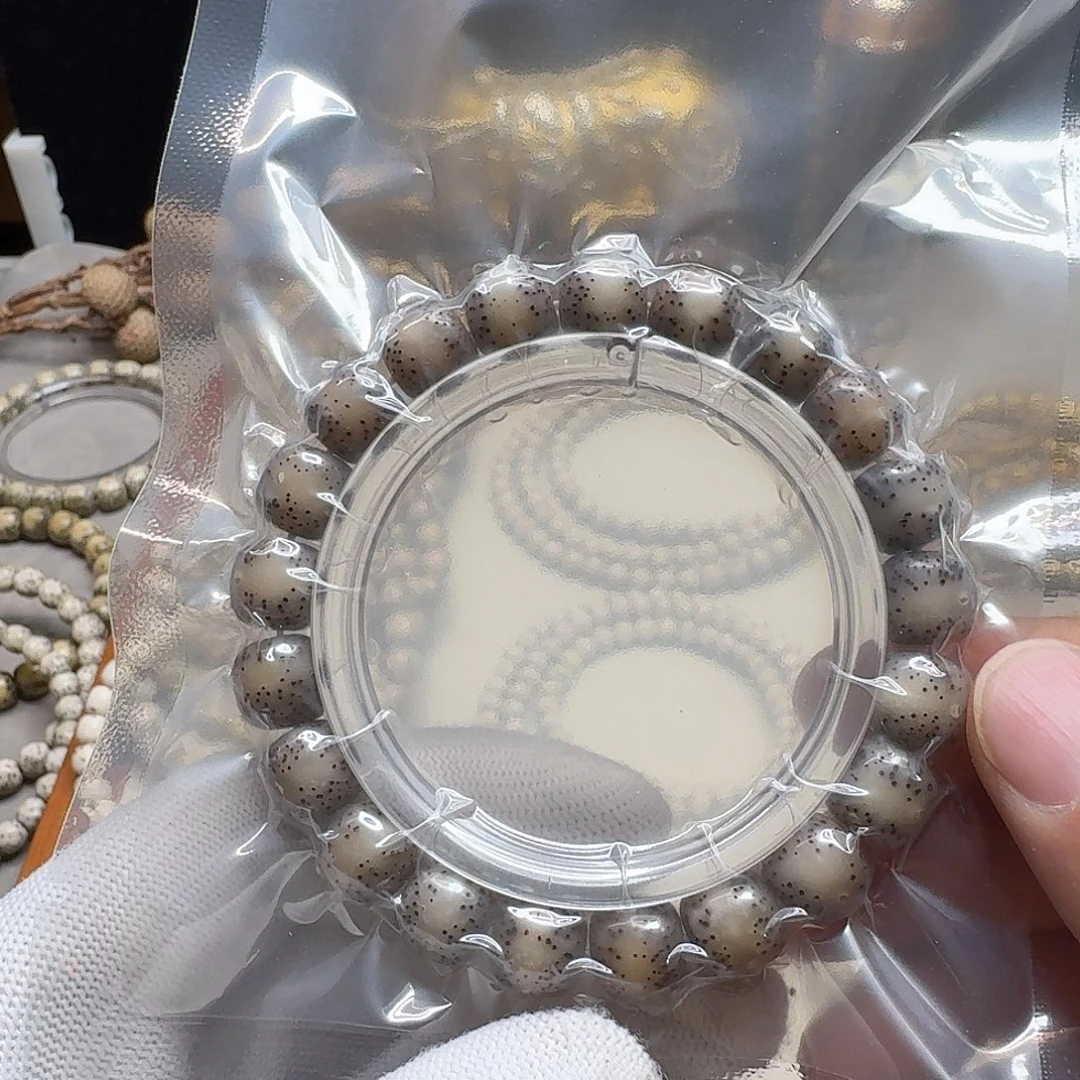 手串星月菩提石玉料11/10冰透果栋料通体留白小细星