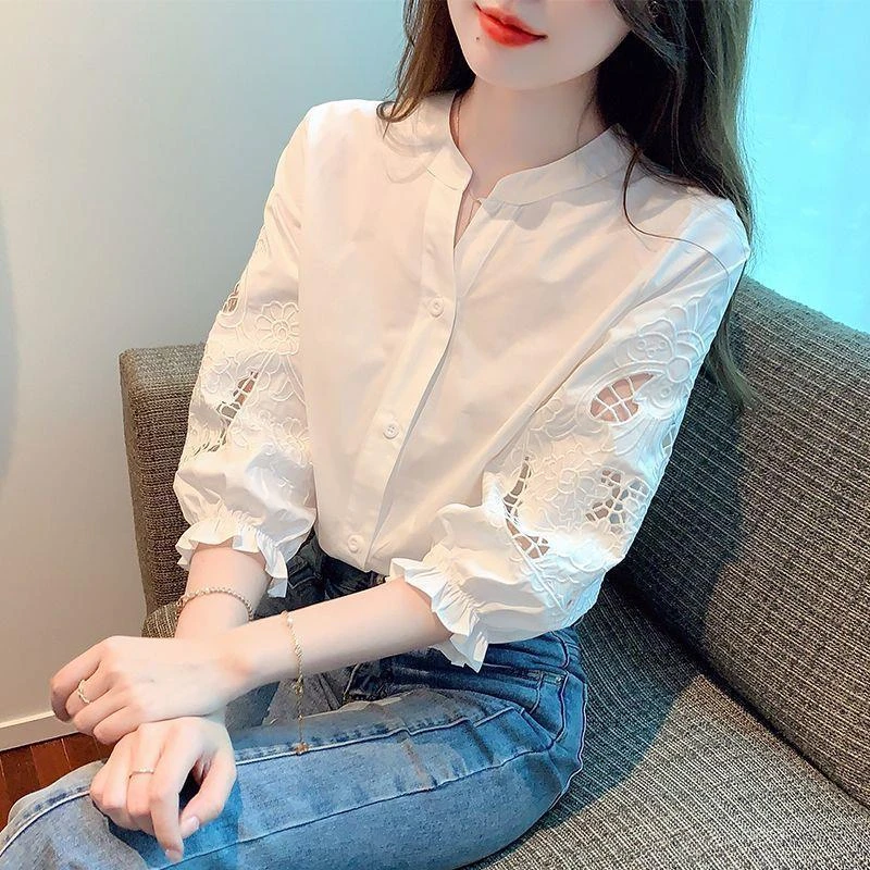 WD春夏装七分袖时尚别致上衣法式淑女重工刺绣镂空白衬衫女设计感