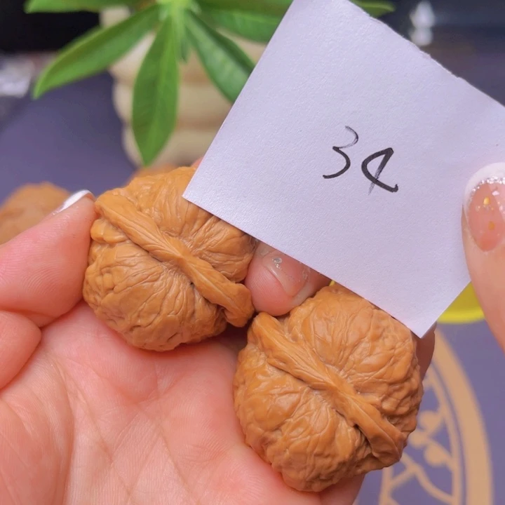 文玩核桃把件隔**李40蛤蟆头34