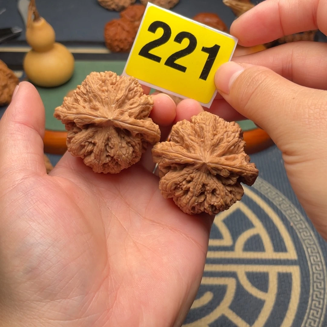文玩核桃吊坠45粗筋221号