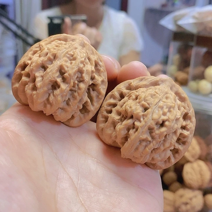 【闪购商品】文玩核桃把件41.5霞云岭