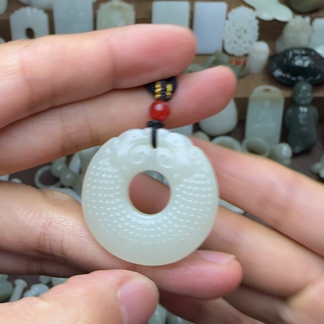 和田玉挂件未镶嵌