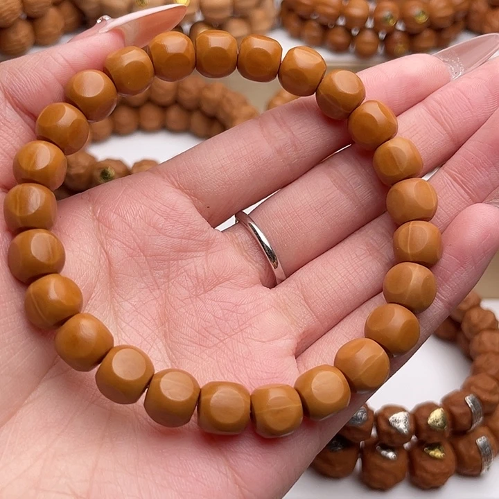 猴头核桃吊坠漏眼款经典六方