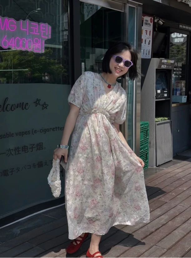 TOTHEND“布灵布灵绝美银丝”重工提花小众韩系V领显瘦连衣裙