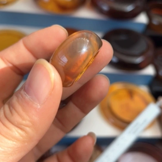 琥珀手镯未镶嵌青*