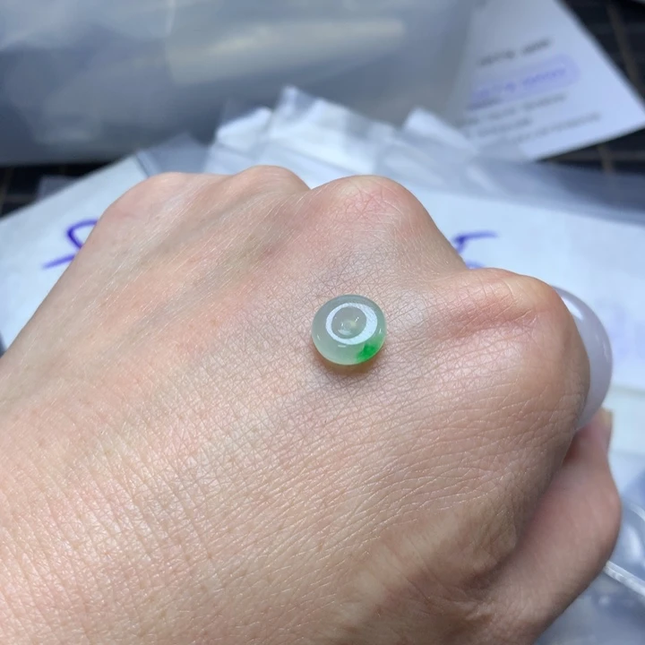 定制翡翠未镶嵌小扣子