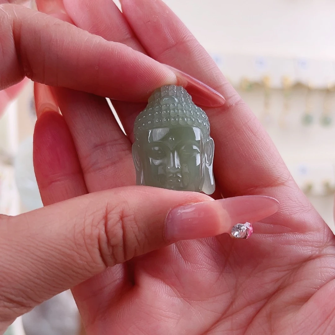 和田玉未镶嵌颈饰梦**虹