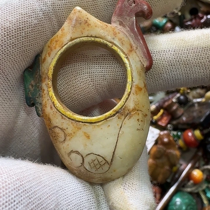 和田玉未镶嵌挂件