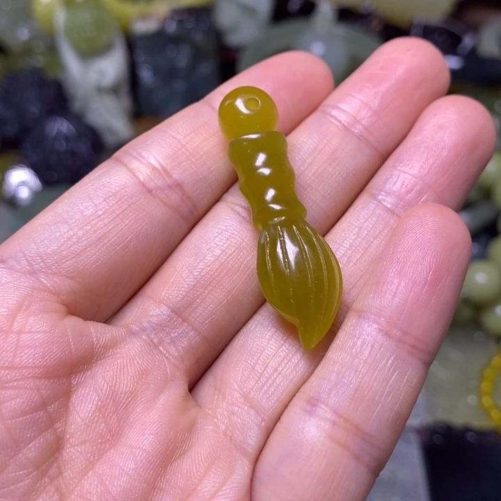 岫玉未镶嵌岫玉挂件