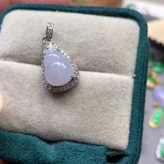 颈饰银S925镀金镶嵌翡翠