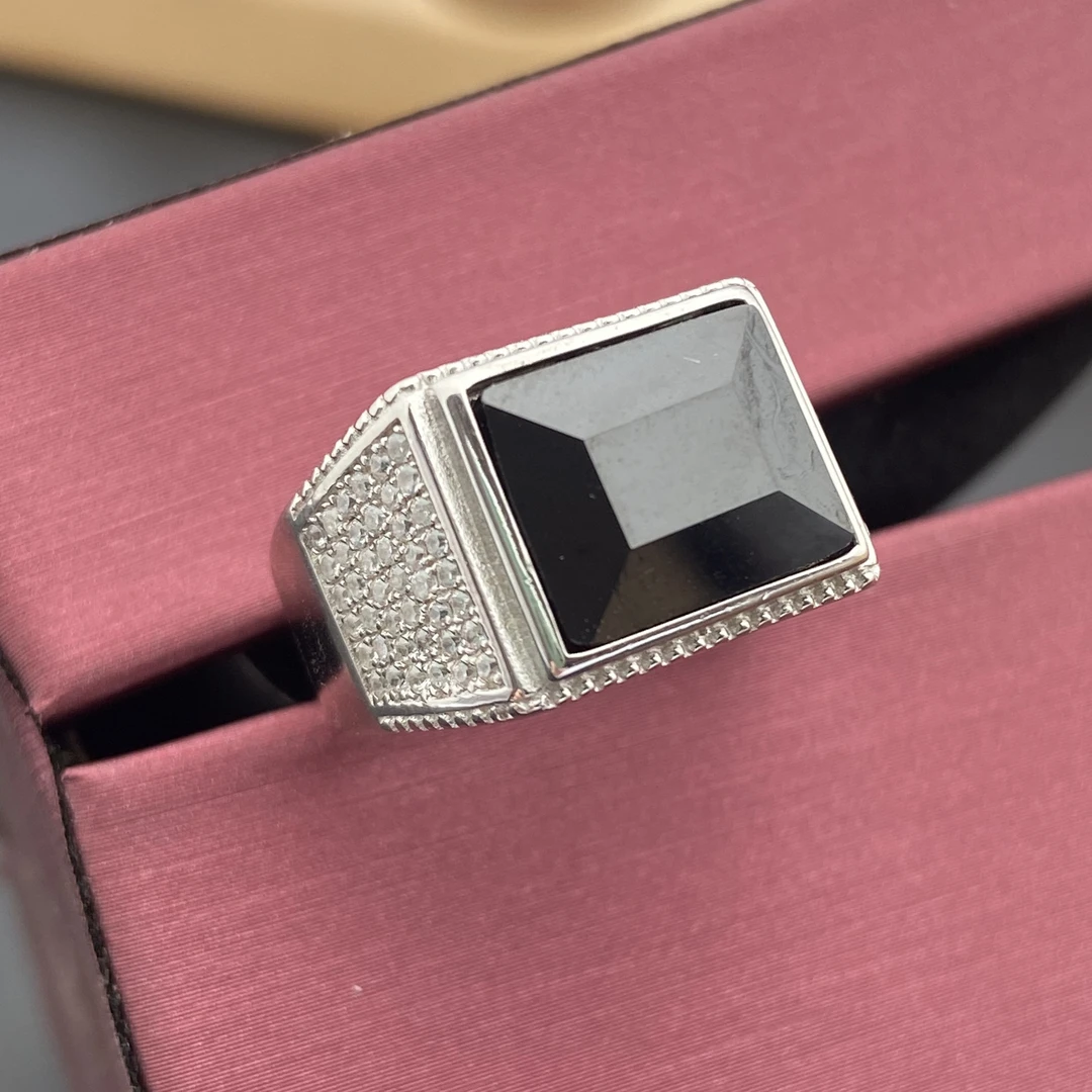 925银合成锆石戒指 925银合成立方氧化锆石戒指