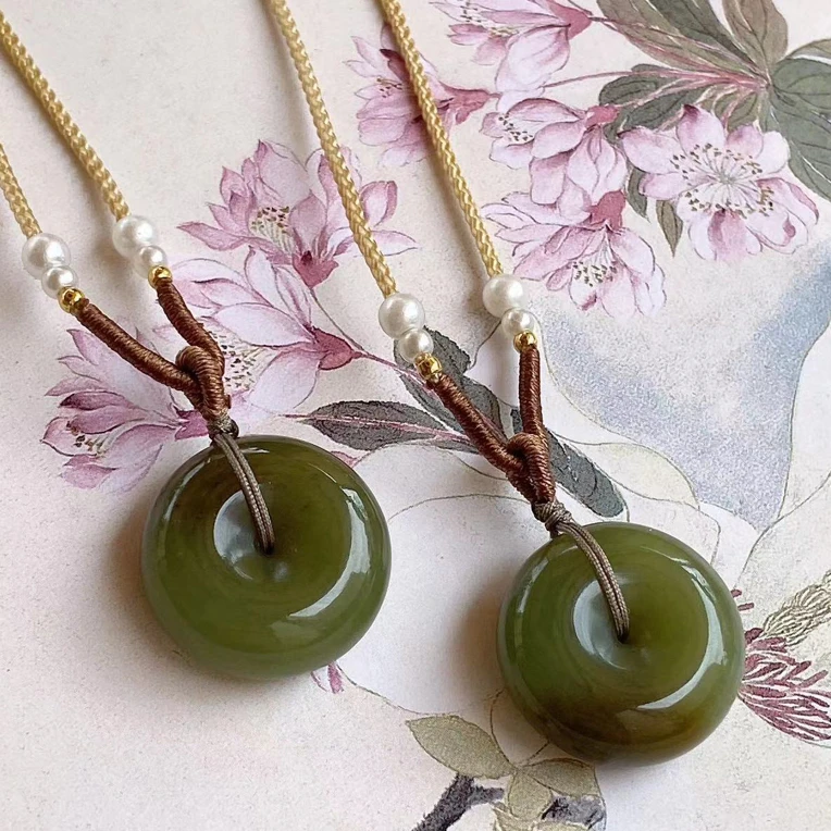 CA360 和田玉老黄口苹果绿平安扣多样性发货一个