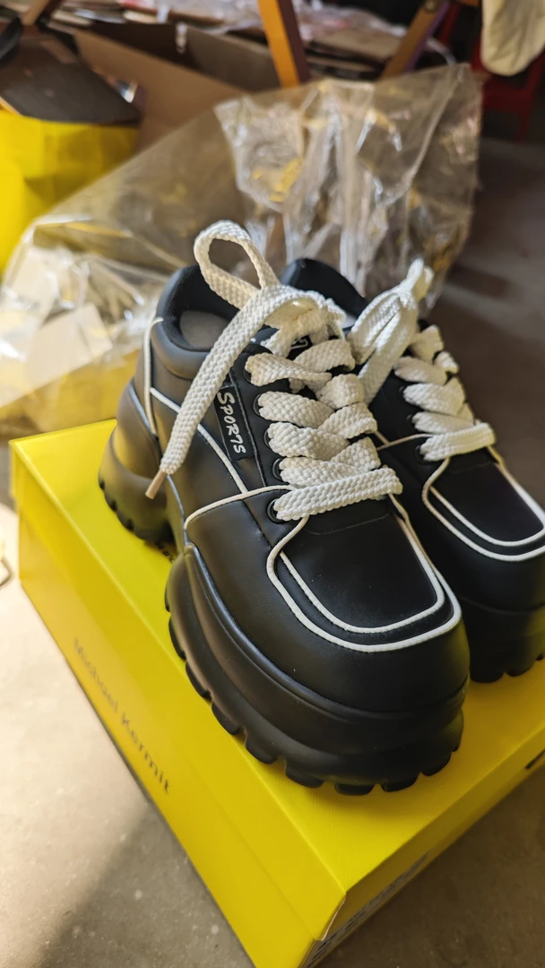 7081厚底增高面包鞋小白鞋小众百搭显脚小大头老爹鞋