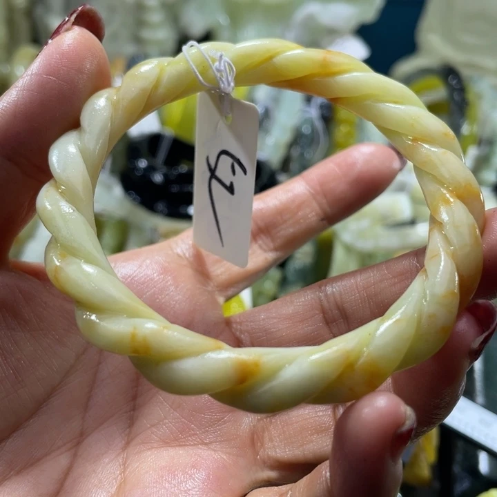 岫玉未镶嵌手镯59.60