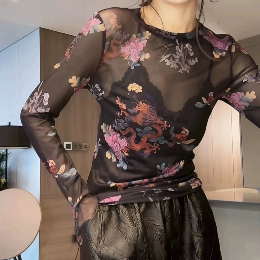 D999-3232【秋意】2025早秋新款显瘦圆领花朵印花长袖网纱打底衫女