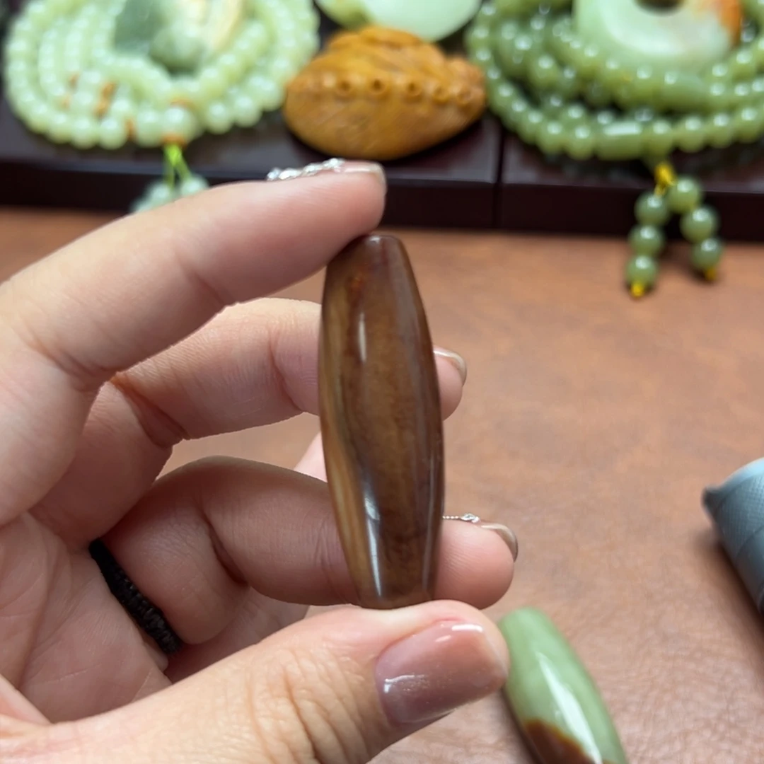 和田玉未镶嵌珠宝奇石