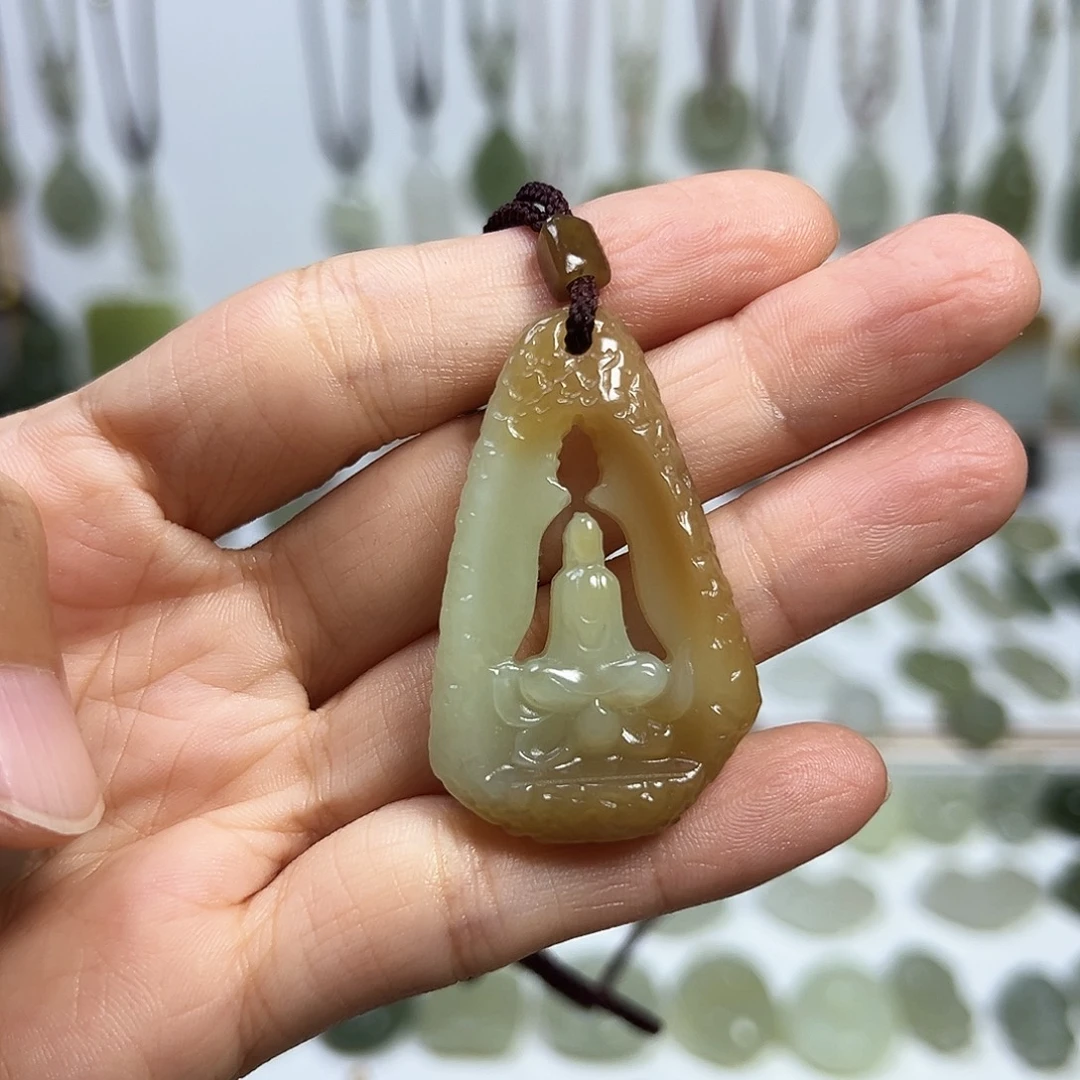 *****颈饰未镶嵌和田玉