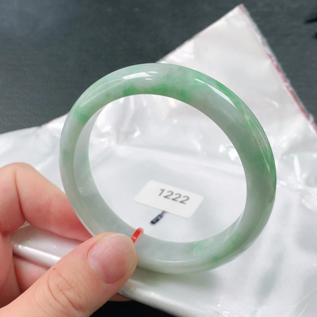 翡翠手镯未镶嵌天然翡翠手镯01