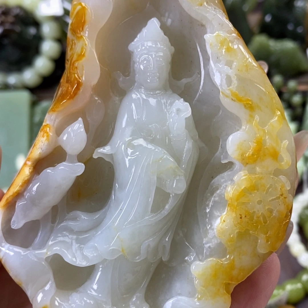 透闪石质玉未镶嵌摆件