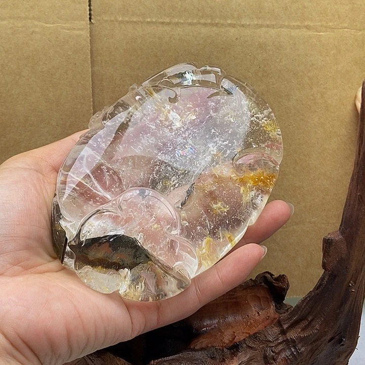 阿***林未镶嵌大型摆件（非配饰）水晶