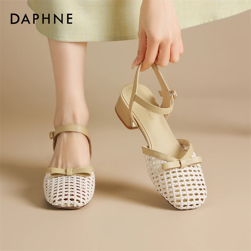 达芙妮正品爆款镂空包头凉鞋夏新女款软底玛丽珍粗跟时尚休闲单鞋