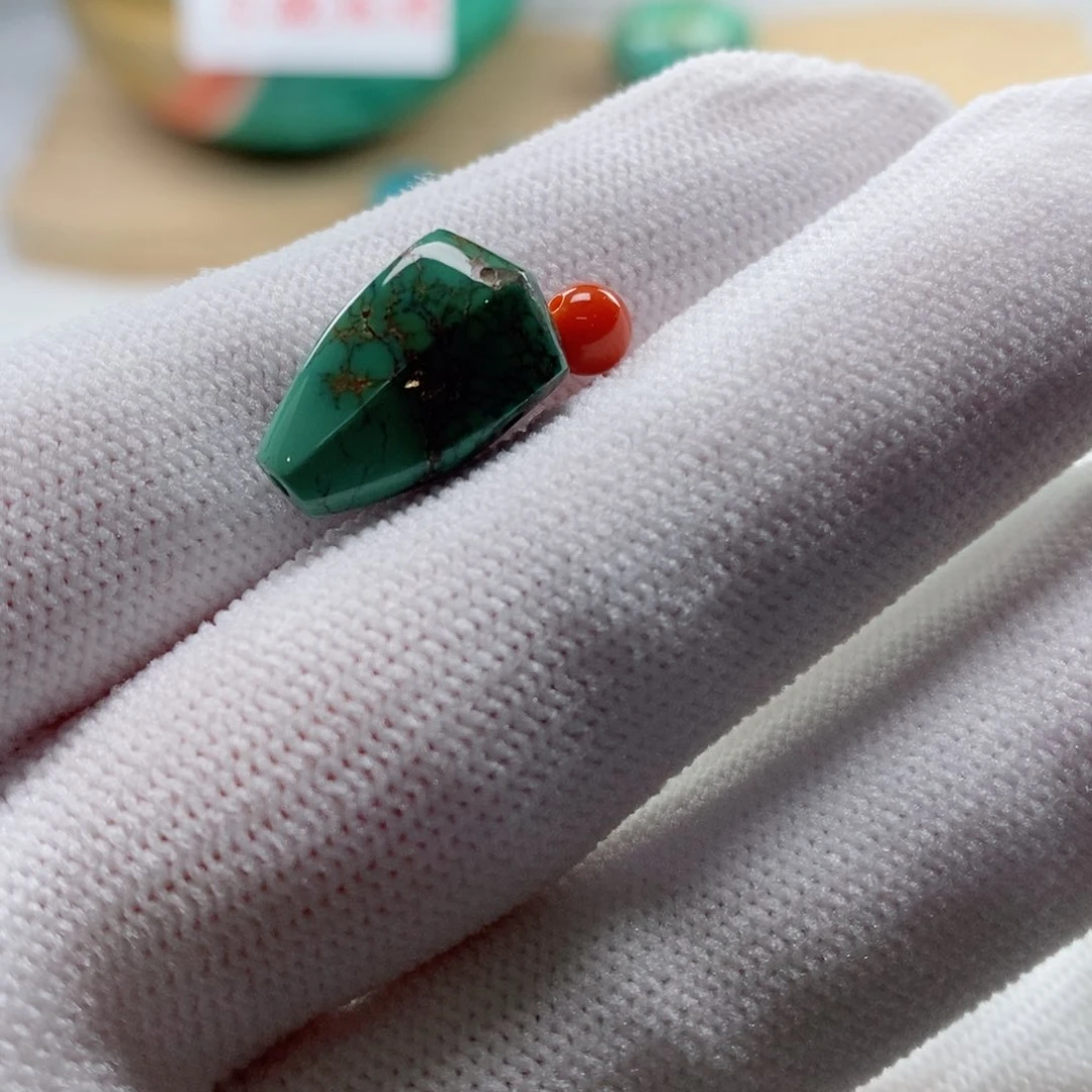 南红玛瑙颈饰未镶嵌安*，