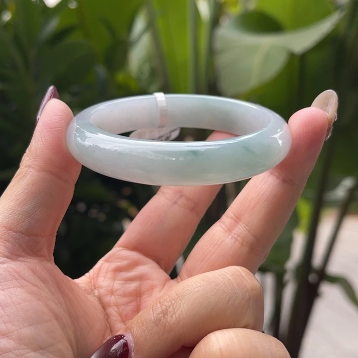 【闪购商品】翡翠手镯未镶嵌56正圈