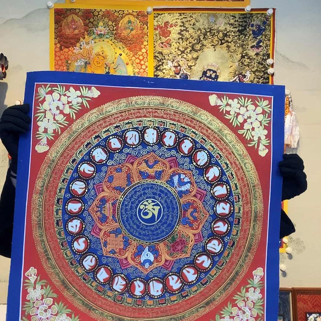 卷轴画纯手绘唐卡六字真言50厘米左右