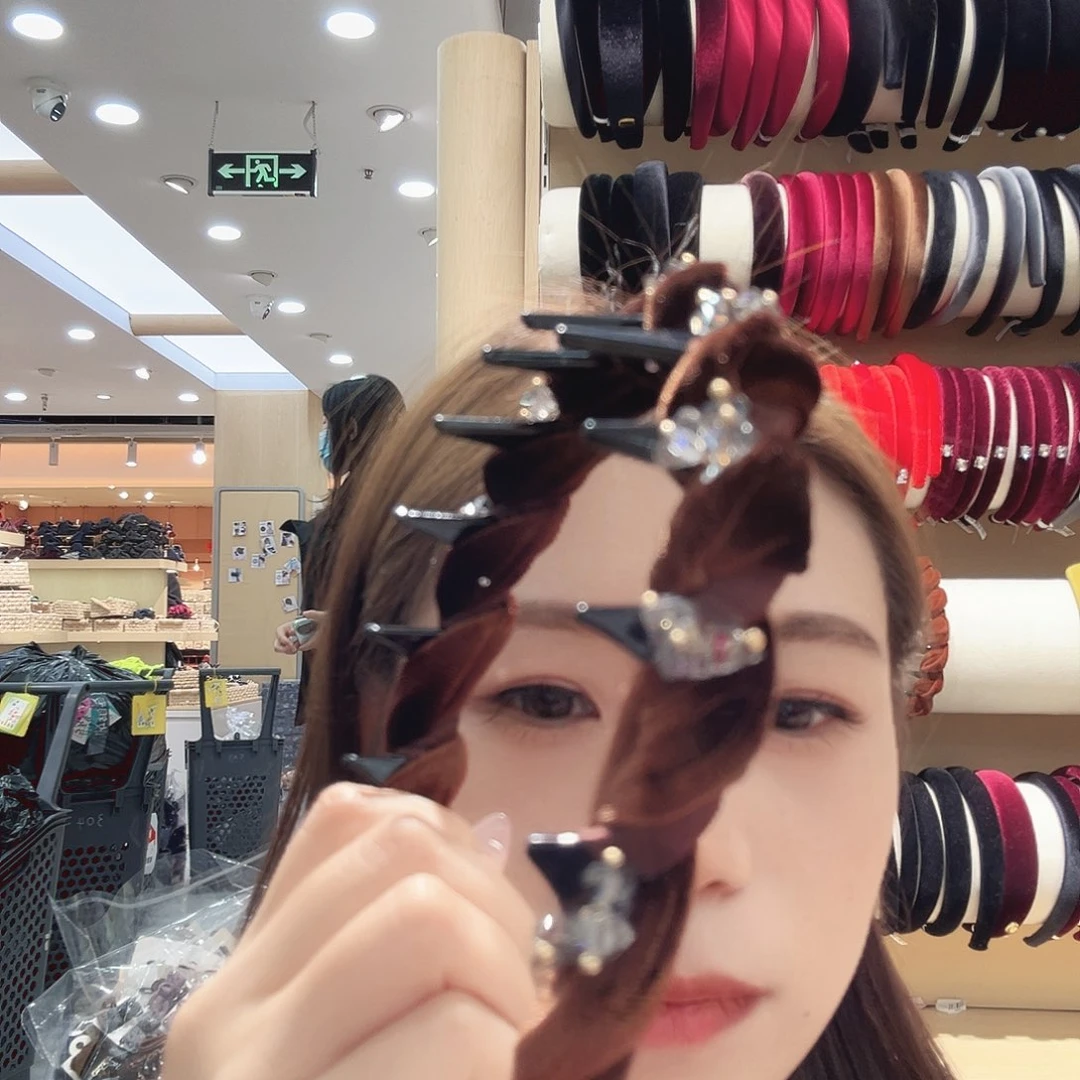 皮质铁合金咖色带钻到齿发箍