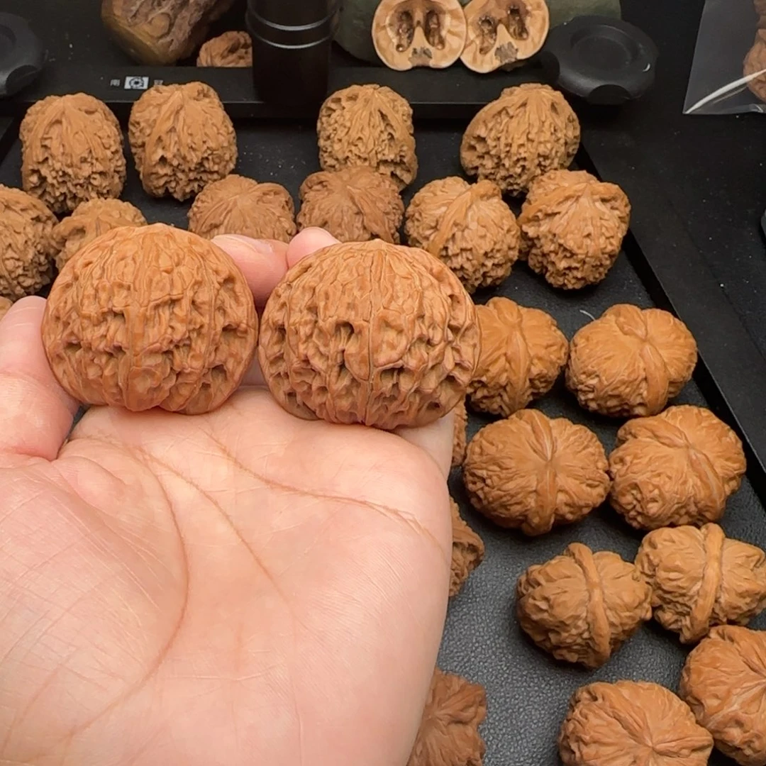 嘉***运44尺高差尺正磨文玩核桃