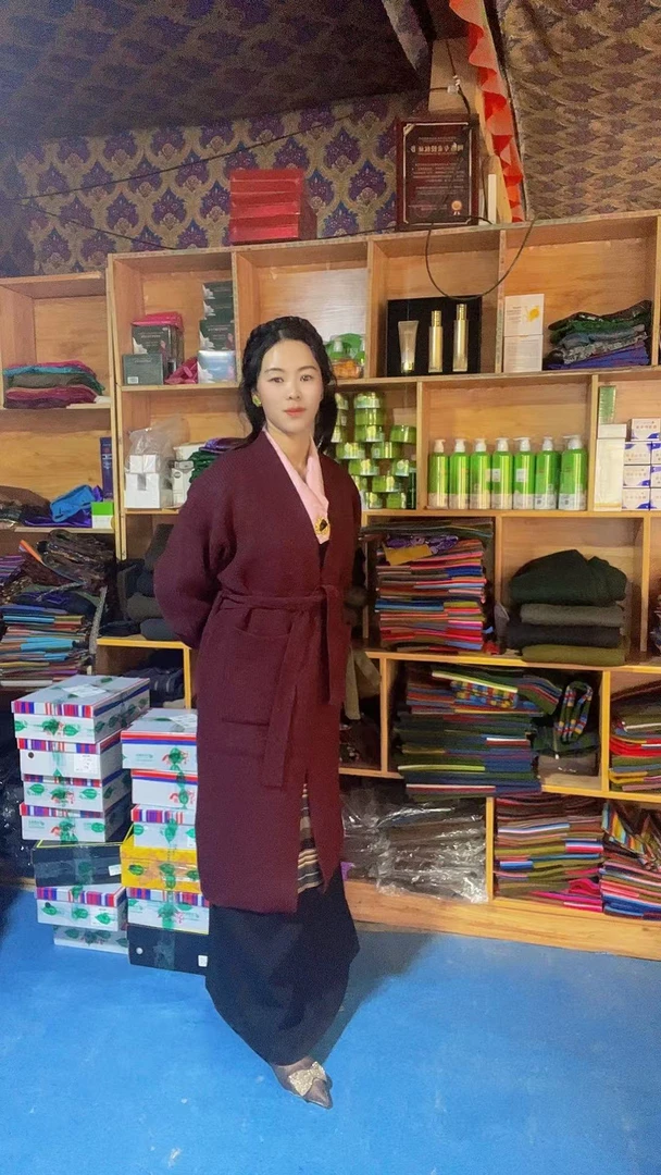 新款女士民族风针织衫外套