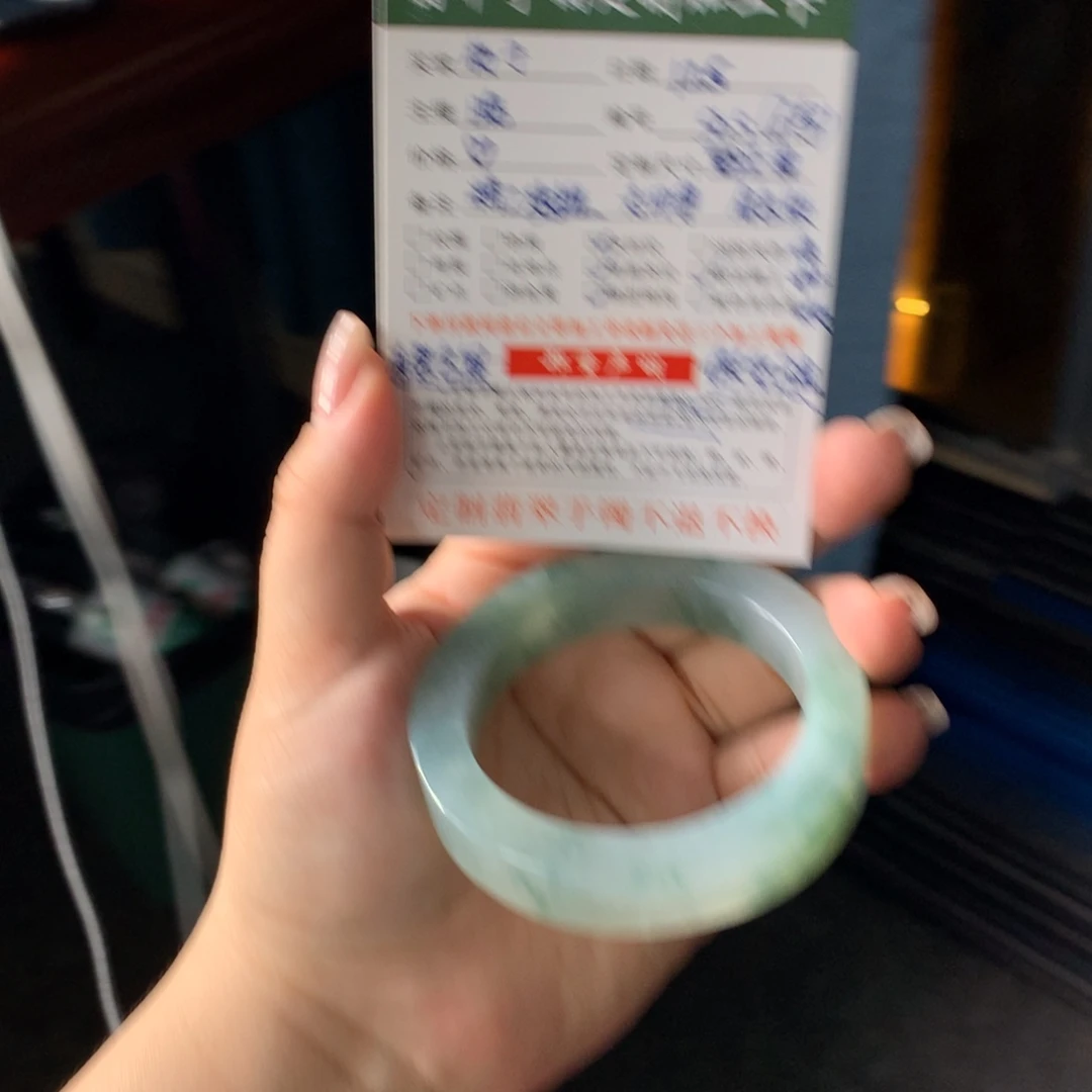 枝***子定制翡翠未镶嵌天然缅甸翡翠