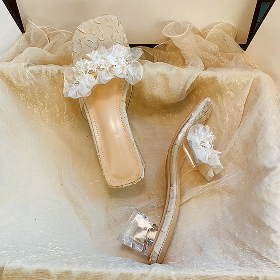 仙女风透明蕾丝凉鞋女粗跟方头露趾褶皱水钻珍珠花外穿中跟凉拖鞋