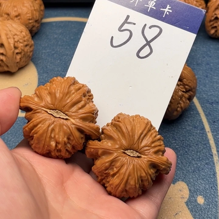 吊坠文玩核桃用****7白狮子 42全品 58