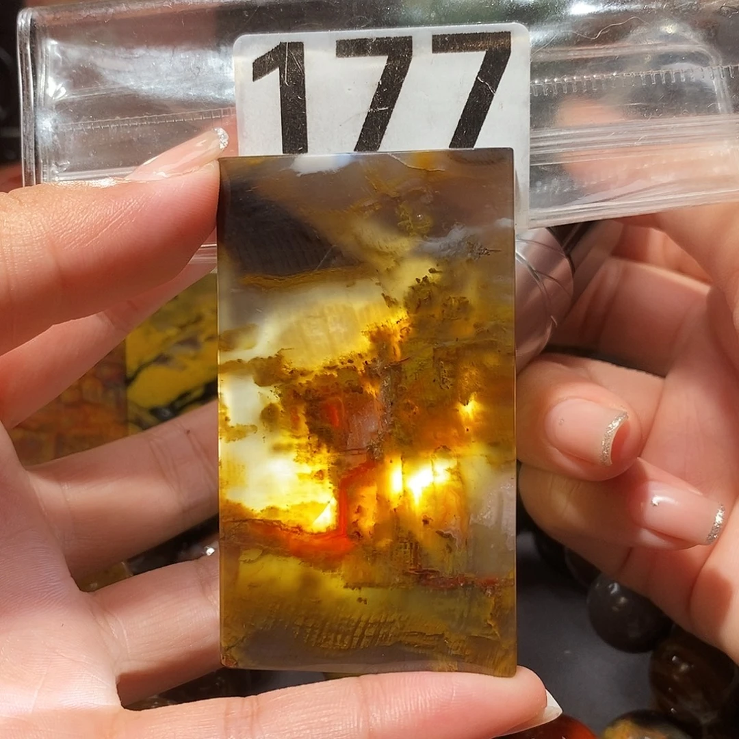 未镶嵌天然北票硅化玉吊坠硅化玉