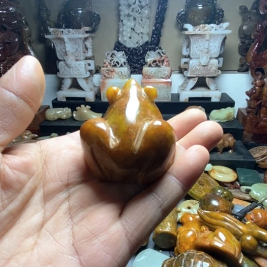 未镶嵌和田玉摆件H**b