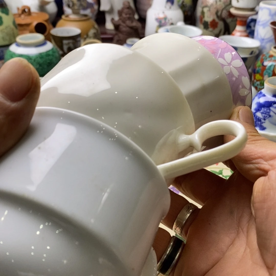 瓷片这么早还没有下班吧不
