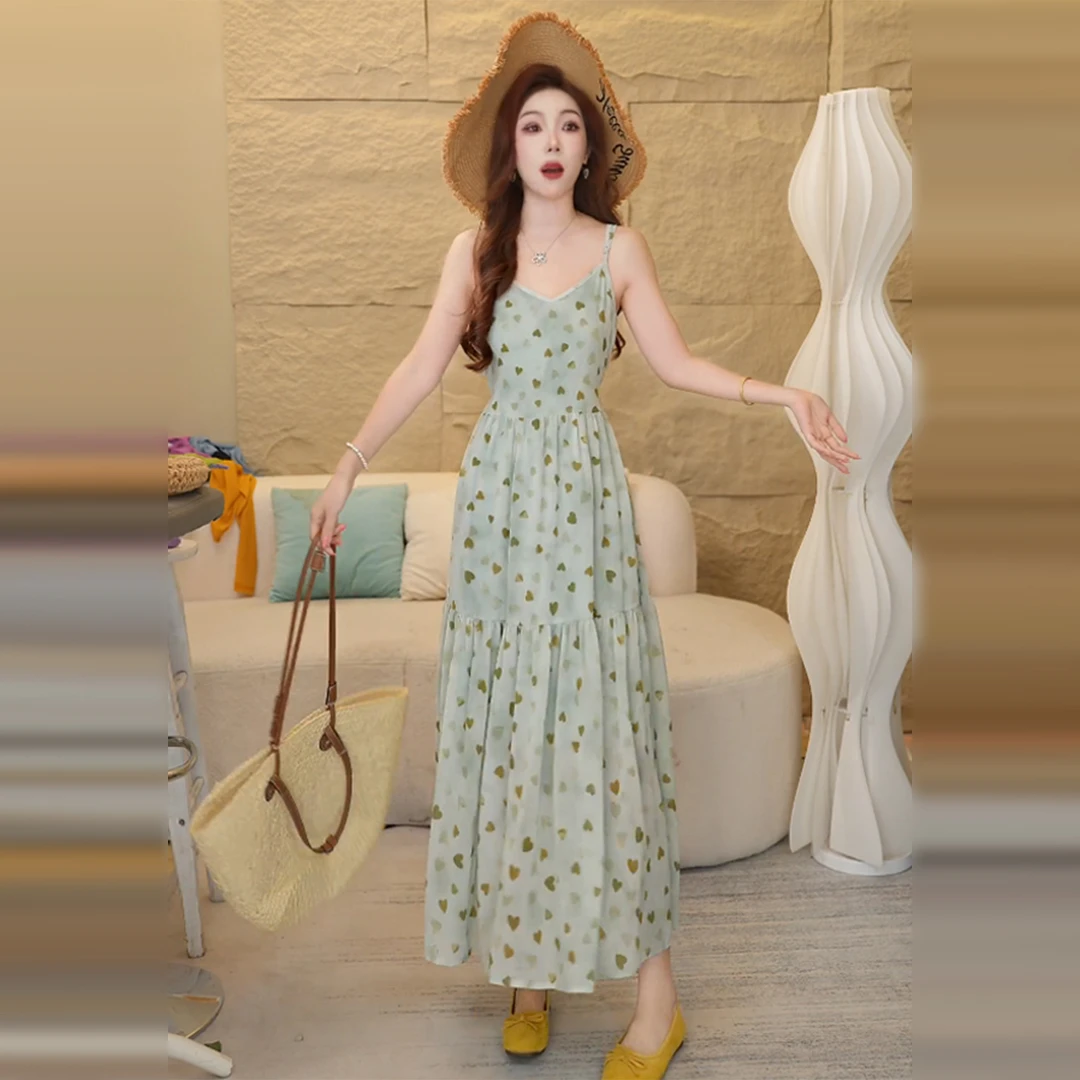 法式气质收腰碎花吊带连衣裙子女夏季2025新款海边度假氛围感裙子