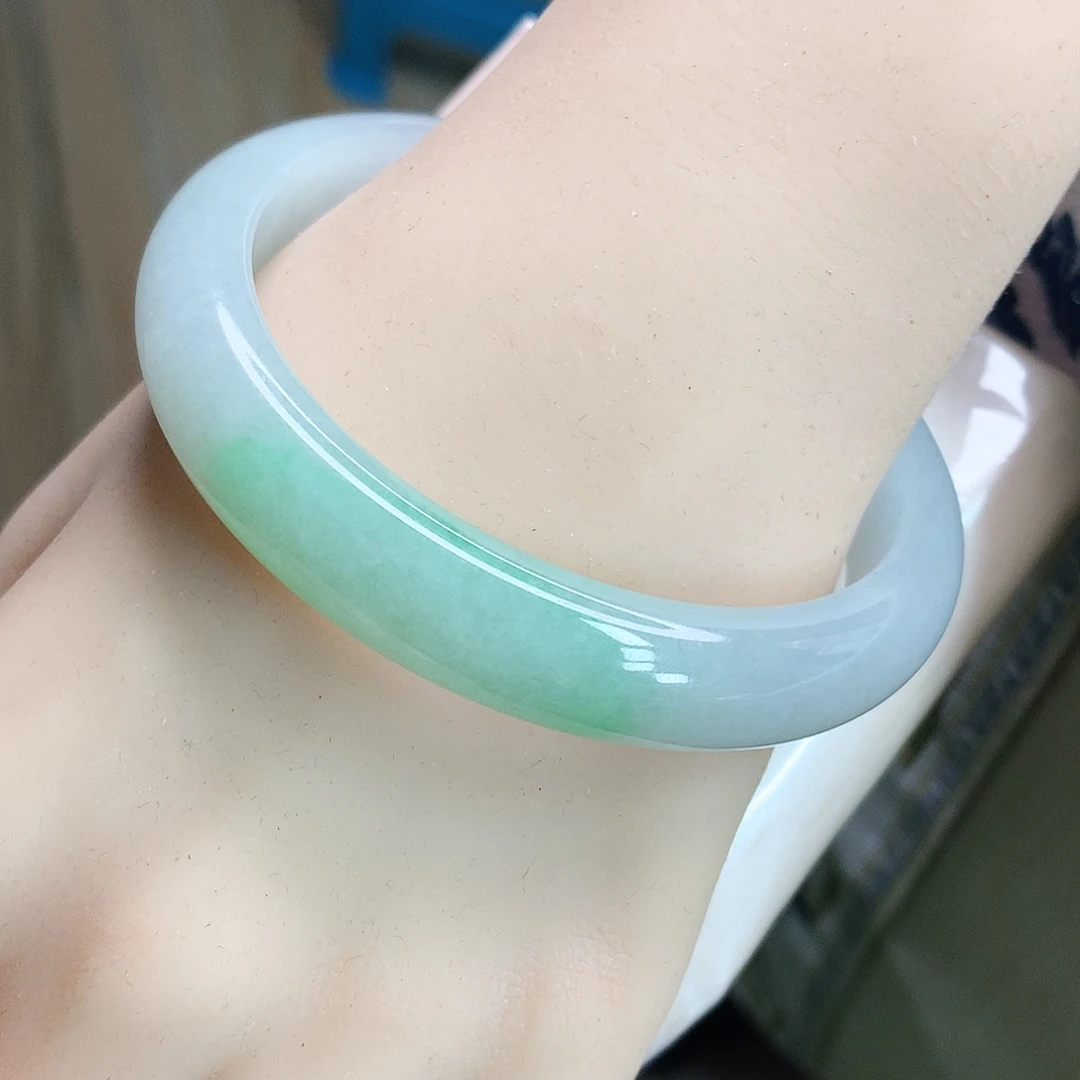 未镶嵌手镯翡翠63圈口冰飘阳绿399