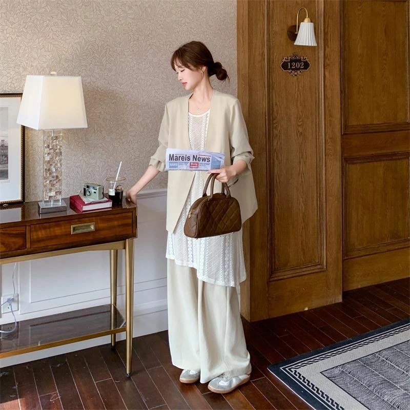 蕾丝罩衫气质西装休闲裤套装女春秋2025新款高级感三件套ootd穿搭