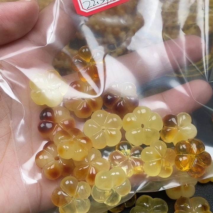 欢***囍裸石琥珀未镶嵌蜜蜡