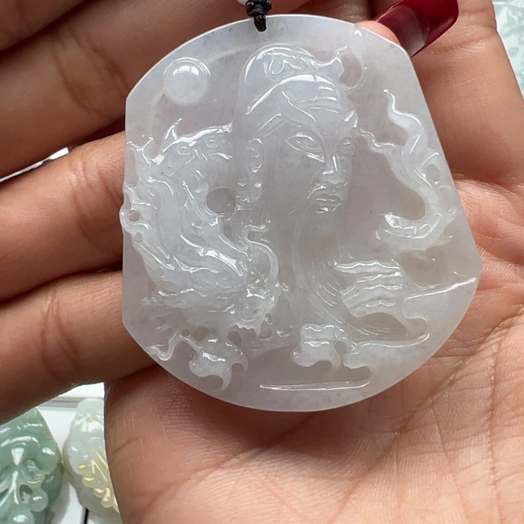 翡翠颈饰未镶嵌御龙关公